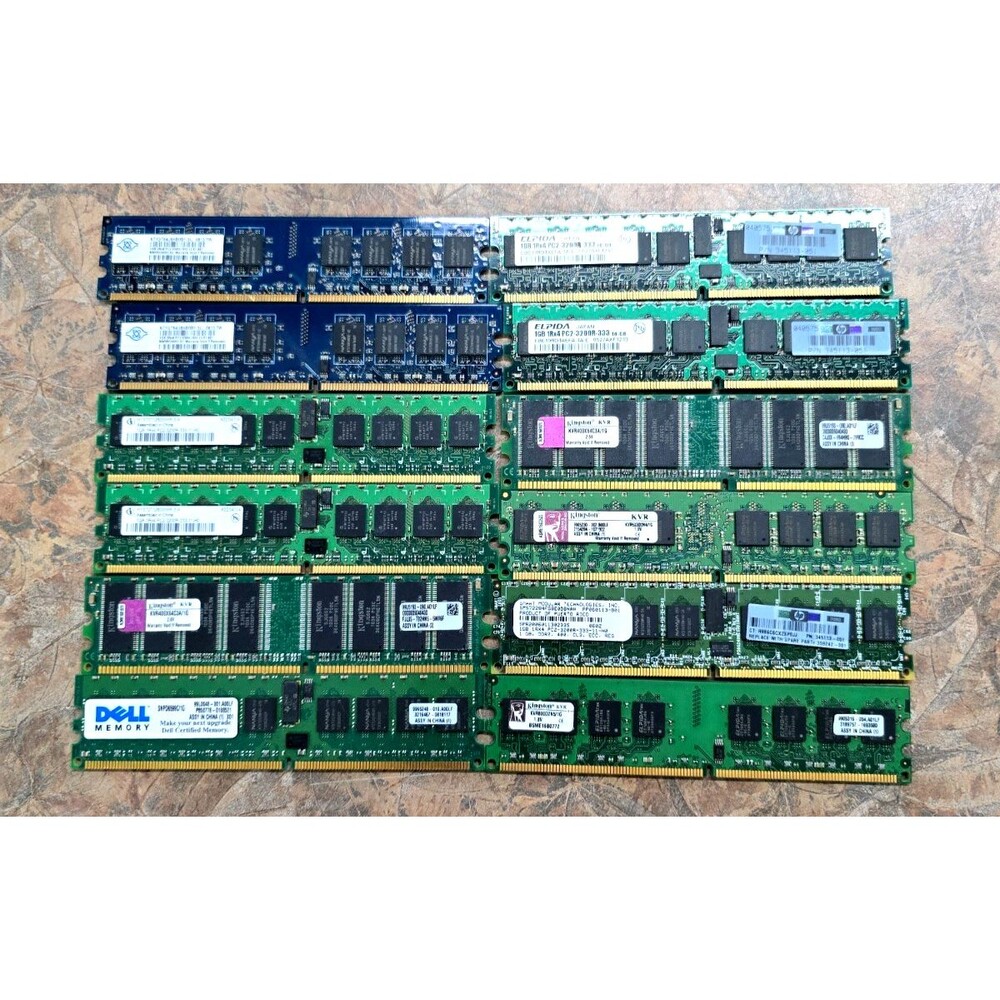 Lot of 12 1Gb DDR2 SDRAM DIMM PC Ram - UNTESTED